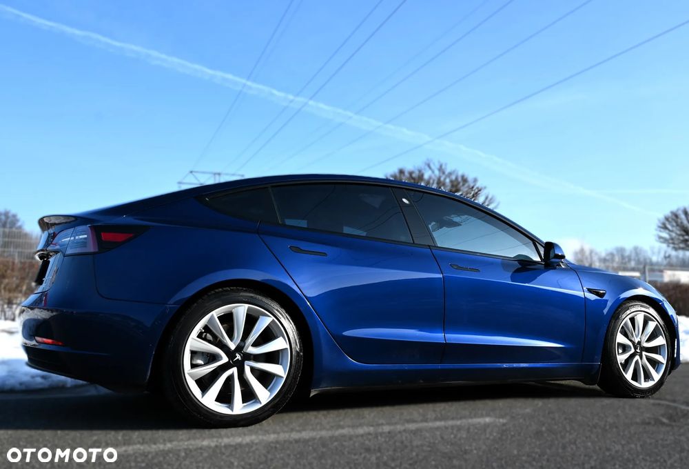 Tesla Model 3 Long Range AWD - 24
