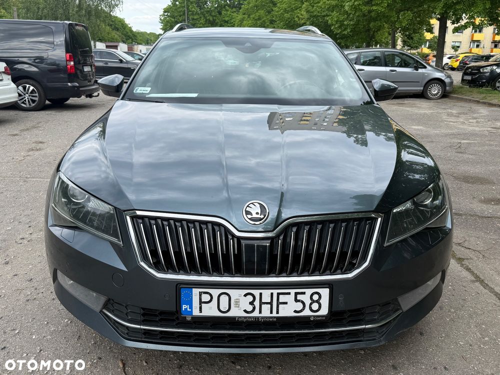 Skoda Superb 2.0 TDI 4x4 L&K DSG - 8