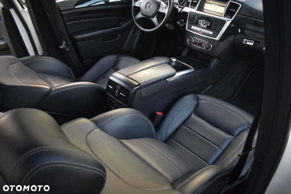 Mercedes-Benz ML 350 BlueTEC 4-Matic - 14