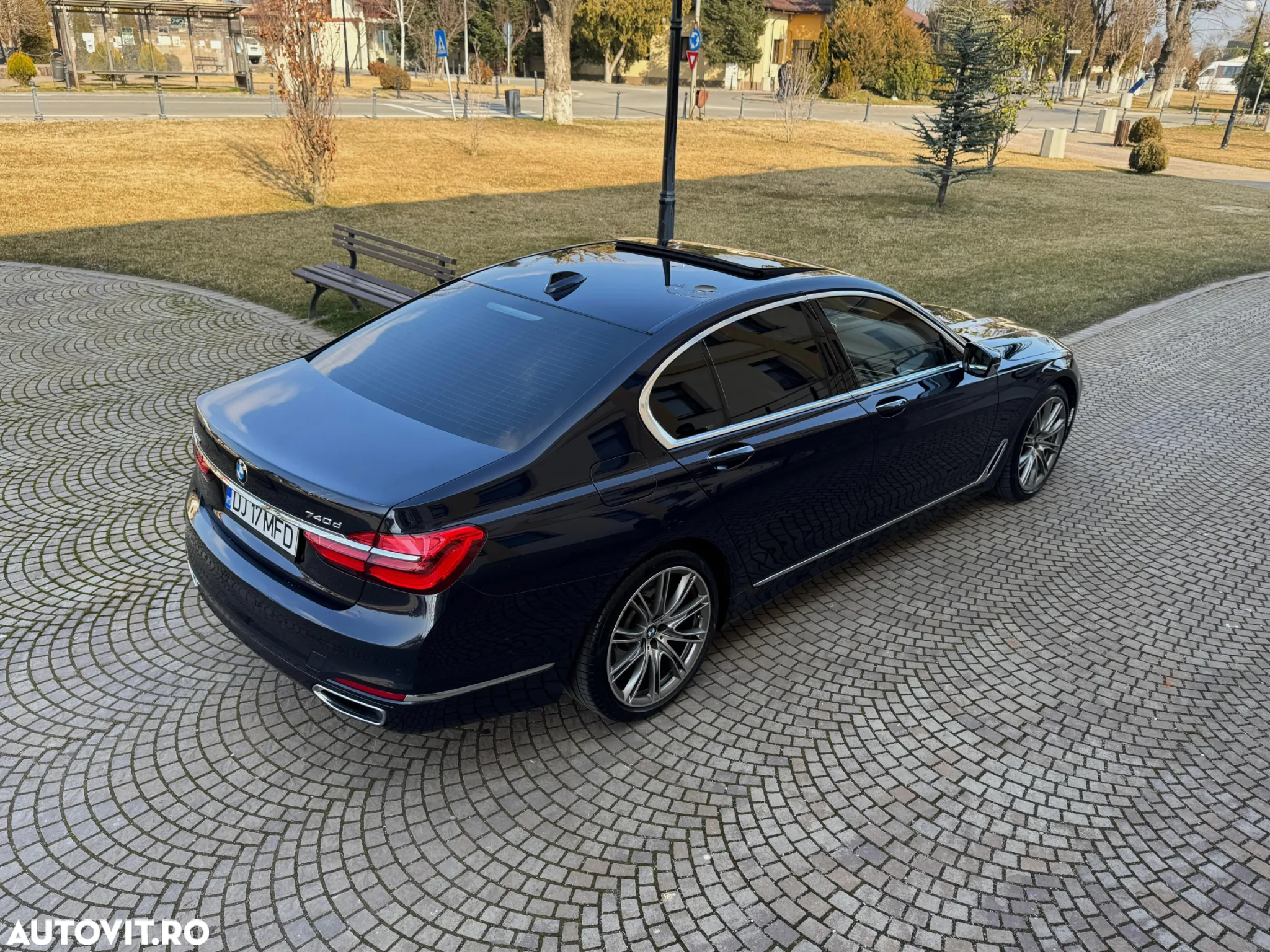 BMW Seria 7 740d xDrive - 4
