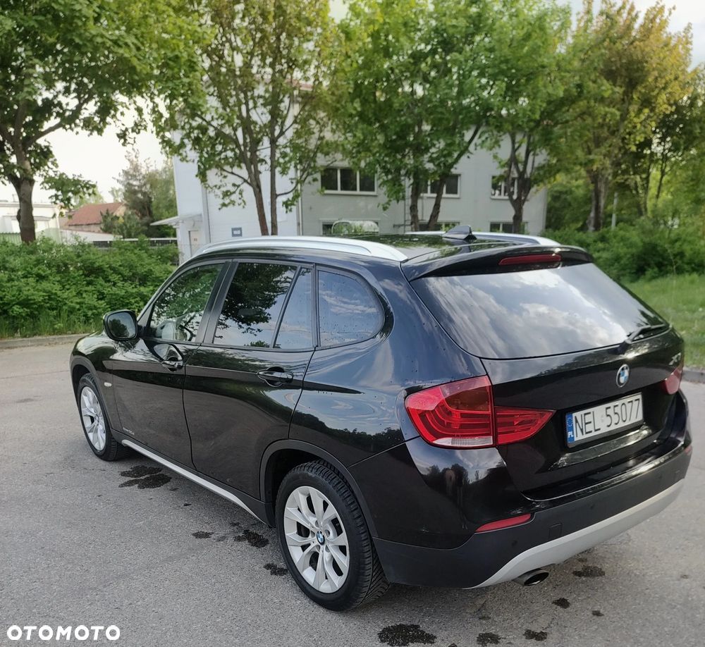 BMW X1 sDrive20d - 11