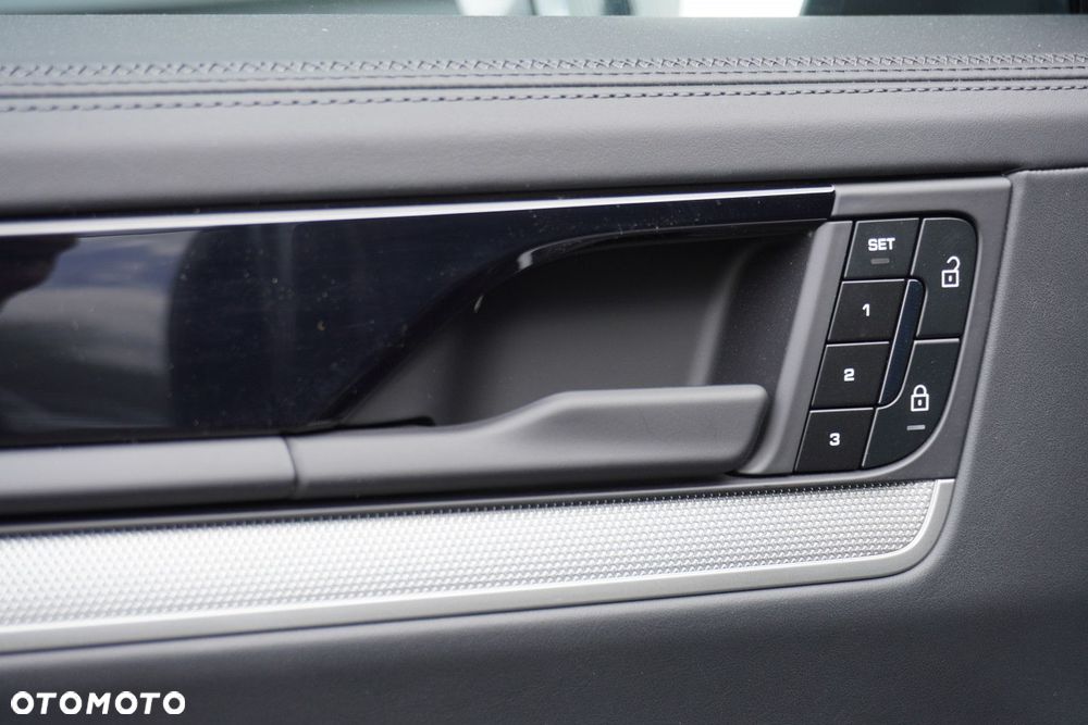 Porsche Cayenne Coupe S - 10