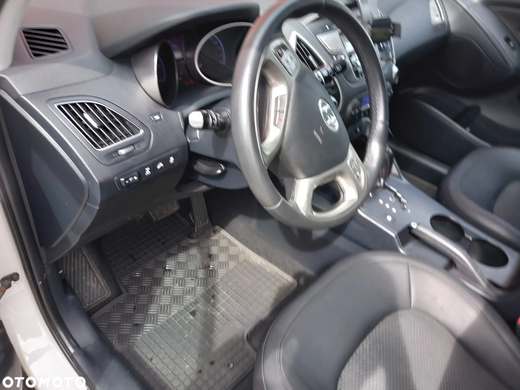 Hyundai ix35 - 9