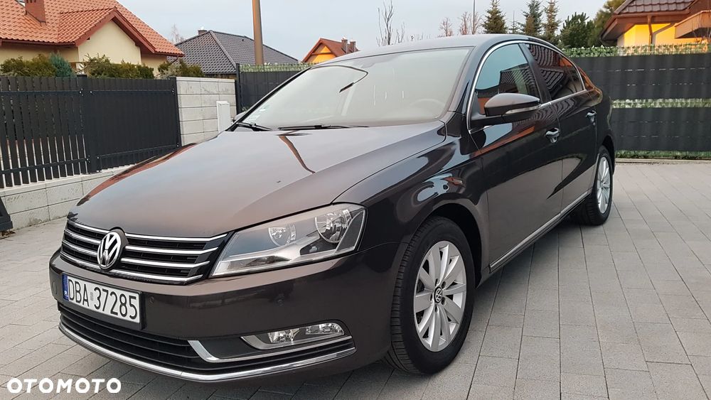 Volkswagen Passat 2.0 TDI DPF Highline - 13