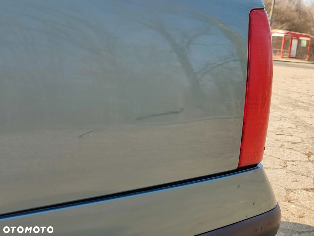 Volkswagen Passat - 22