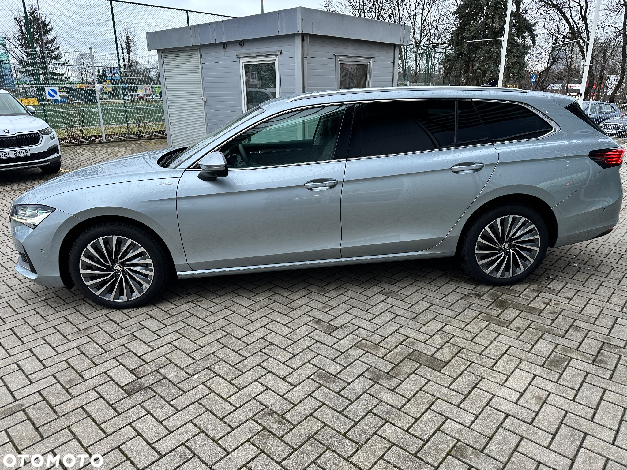 Skoda Superb 2.0 TDI SCR 4x4 L&K DSG - 5