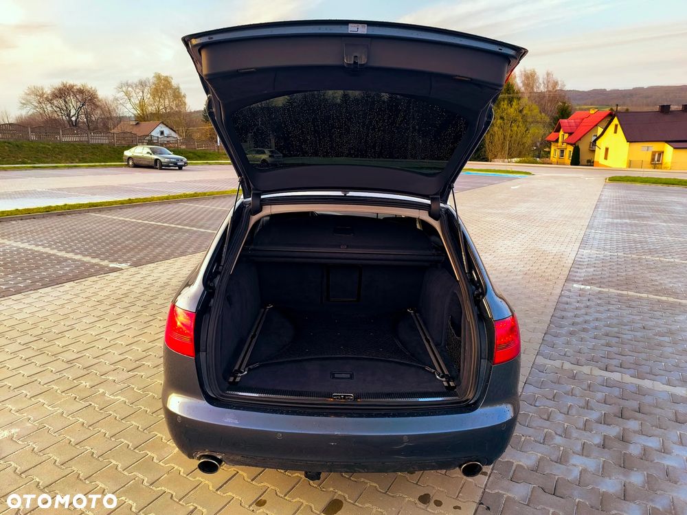 Audi A6 Avant 4.2 quattro tiptronic - 16
