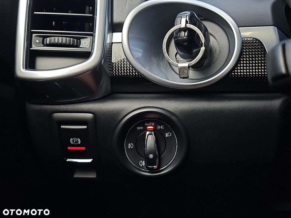 Porsche Cayenne Diesel Platinum Edition - 22