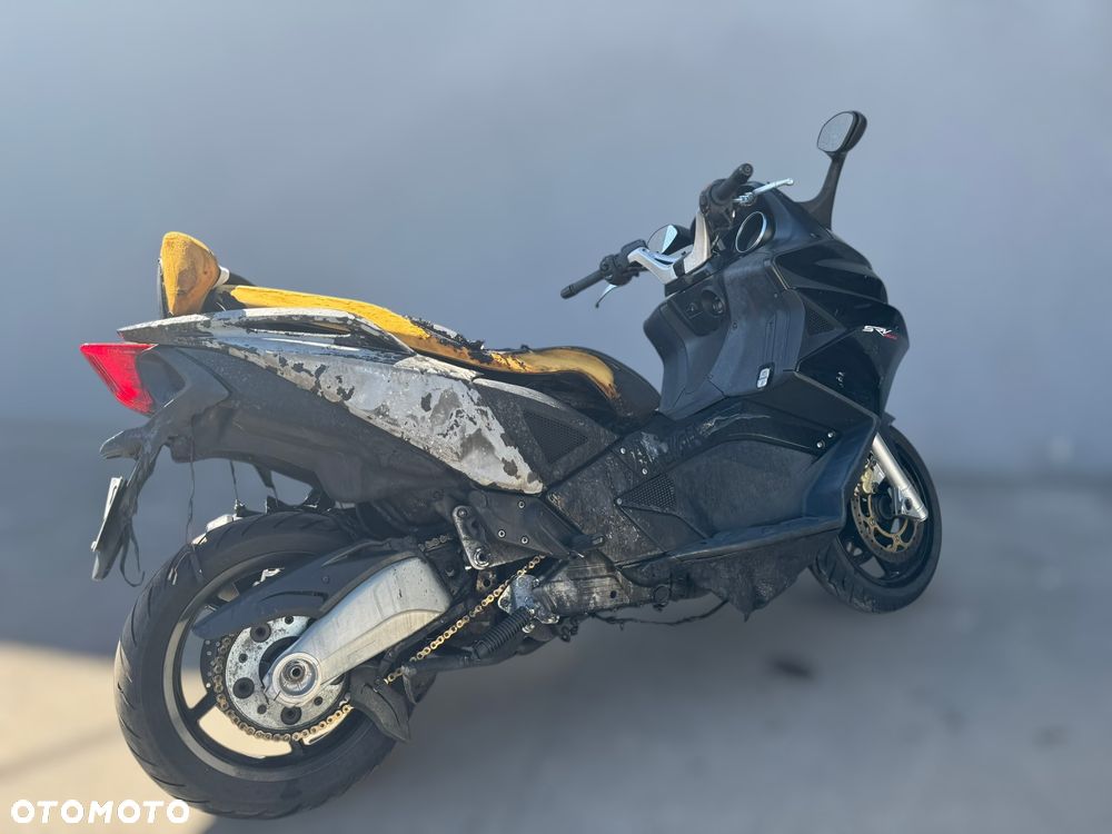 Aprilia SRV 850 - 36