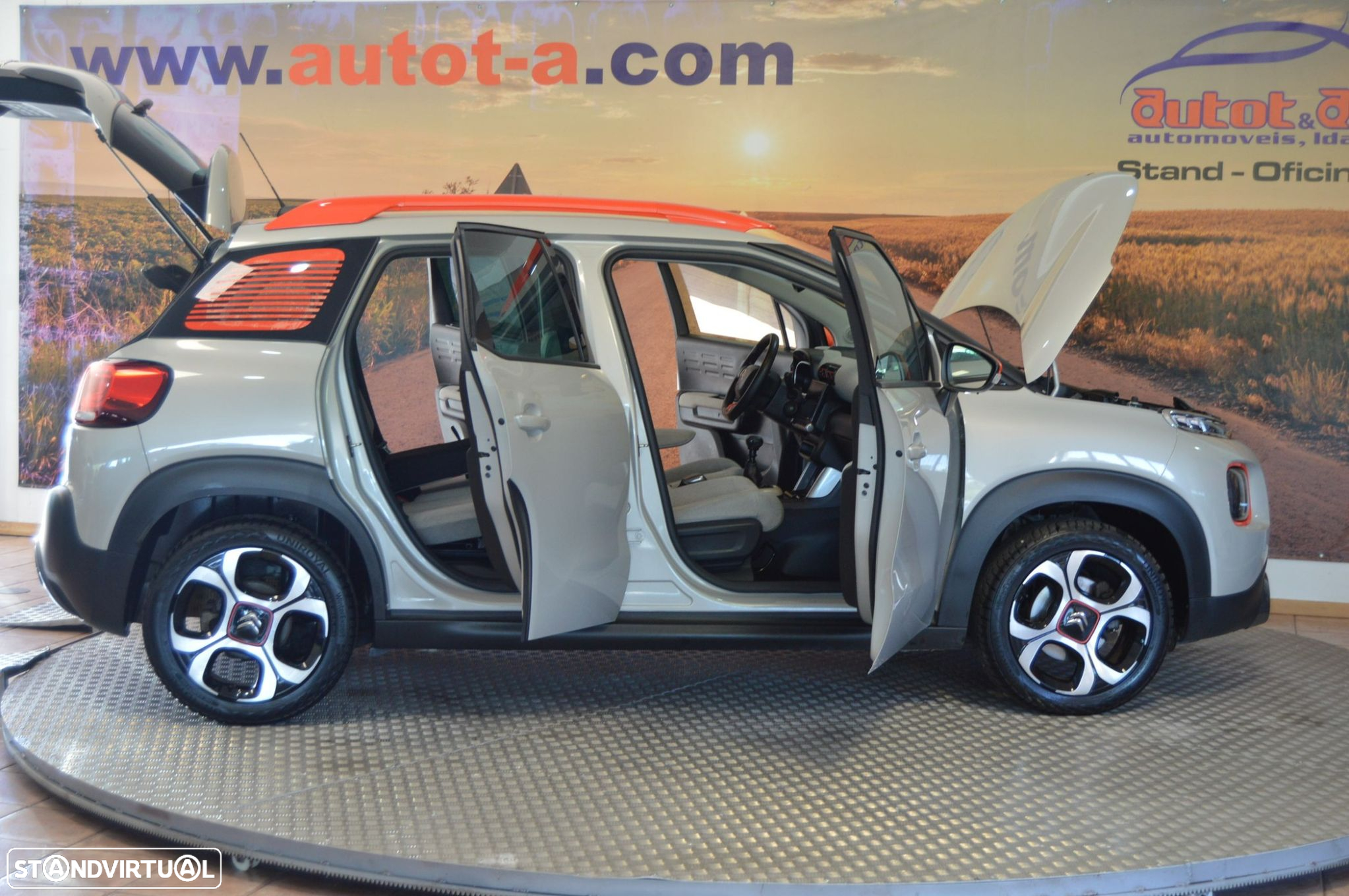 Citroën C3 Aircross 1.2 PureTech Shine - 14