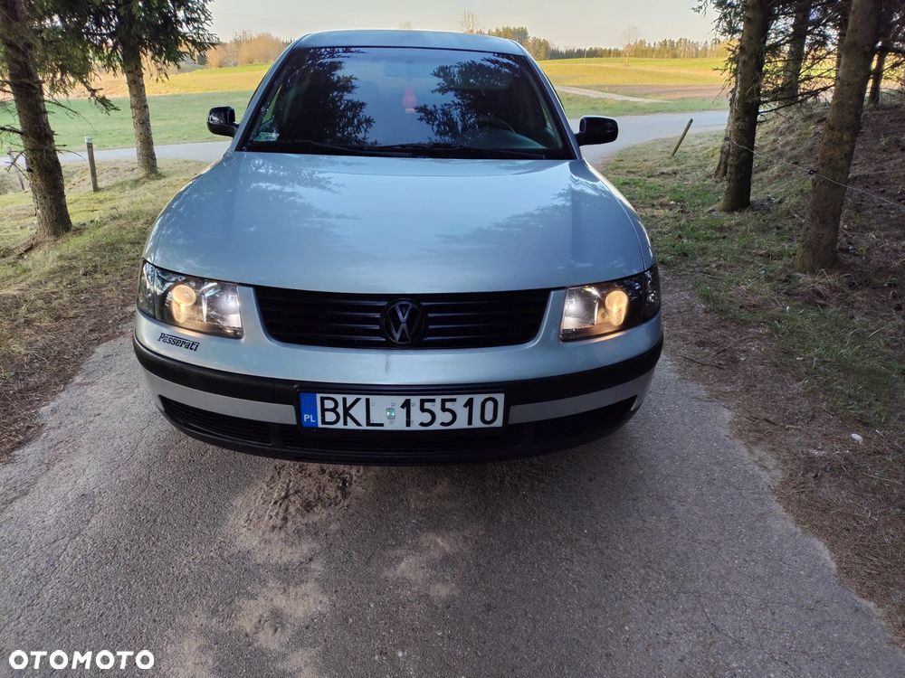 Volkswagen Passat 1.8 Trendline - 2