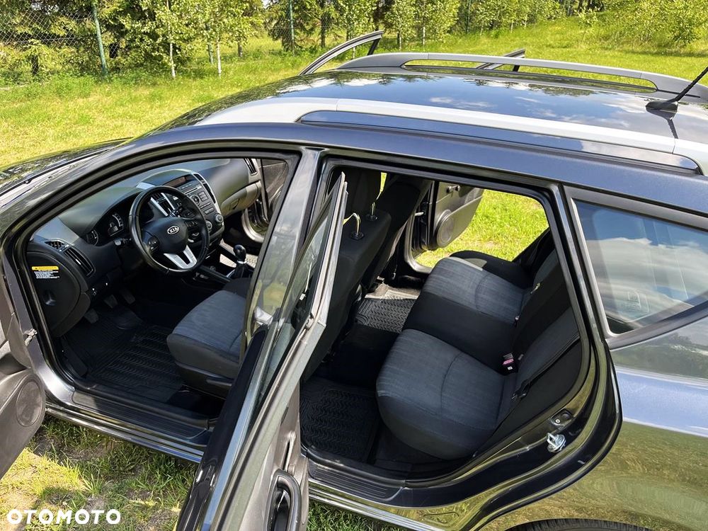 Kia Ceed - 8