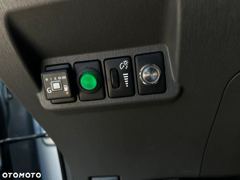 Toyota Prius+ - 16