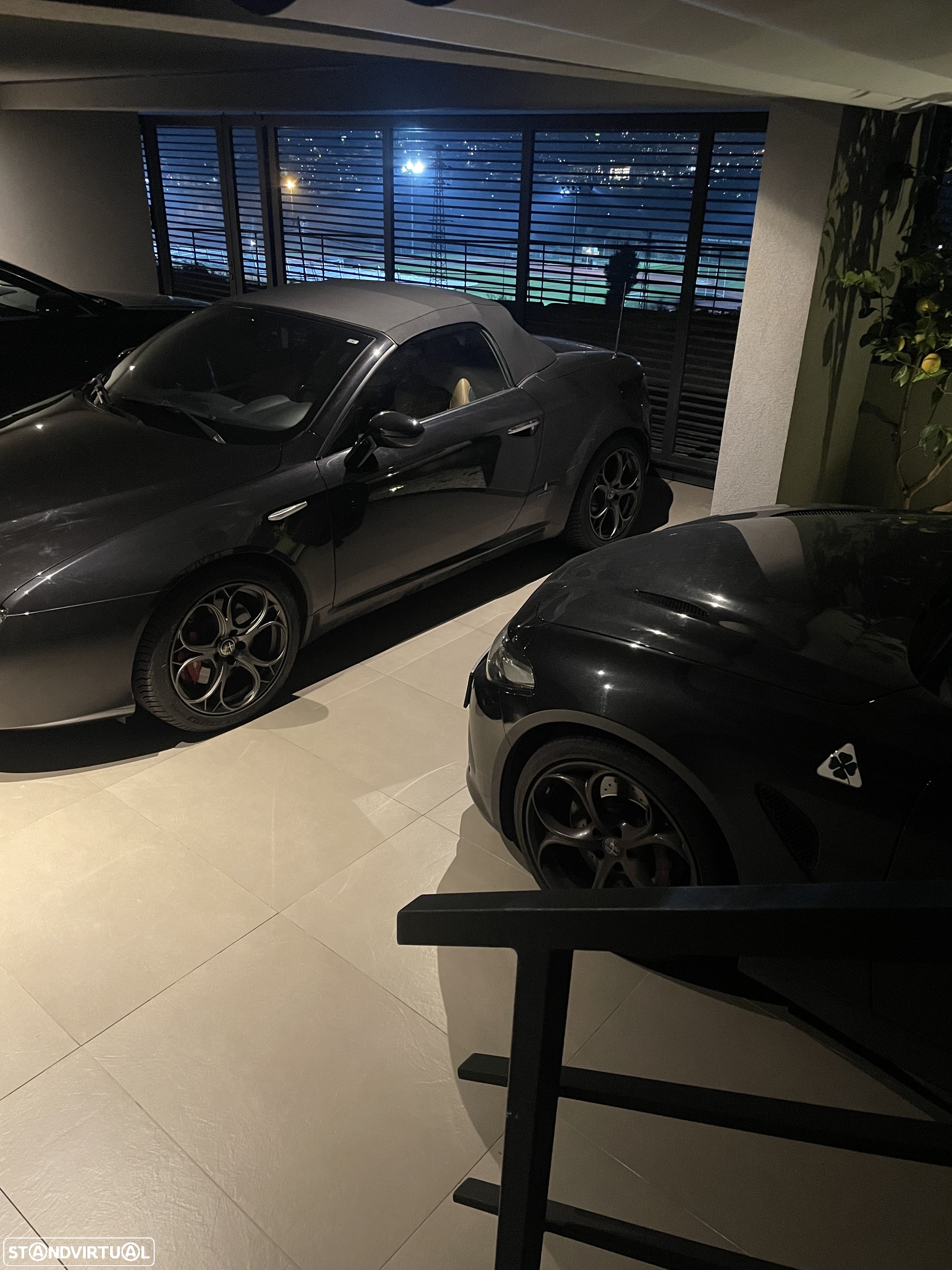 Alfa Romeo Spider 2.2 JTS 16V - 1