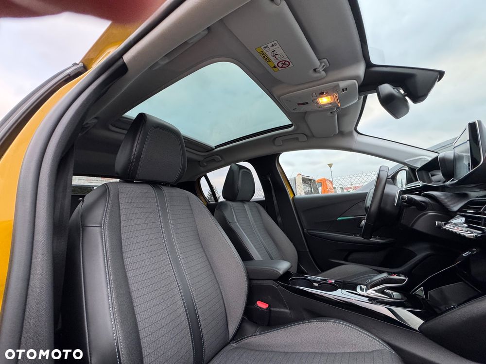 Peugeot 208 PureTech 100 EAT8 Allure - 37