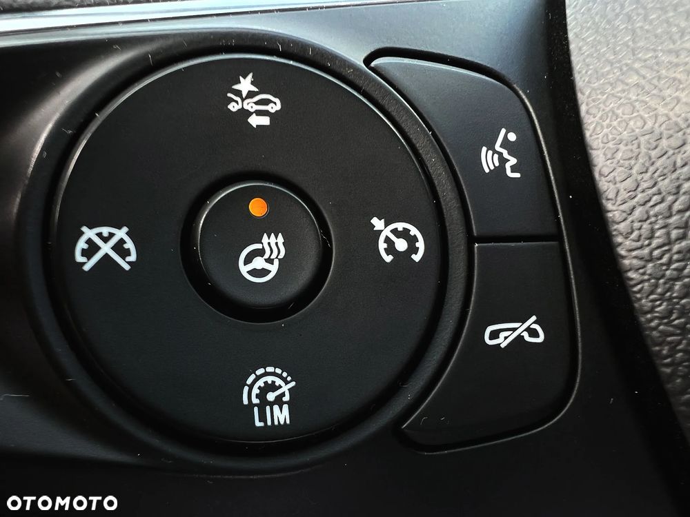 Opel Insignia 1.5 T Exclusive S&S - 23