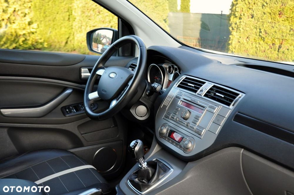 Ford Kuga - 18