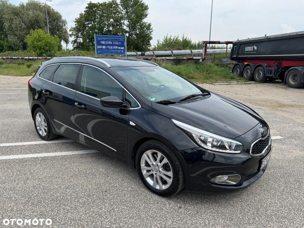 Kia Ceed 1.6 GDI Dream-Team Edition - 10