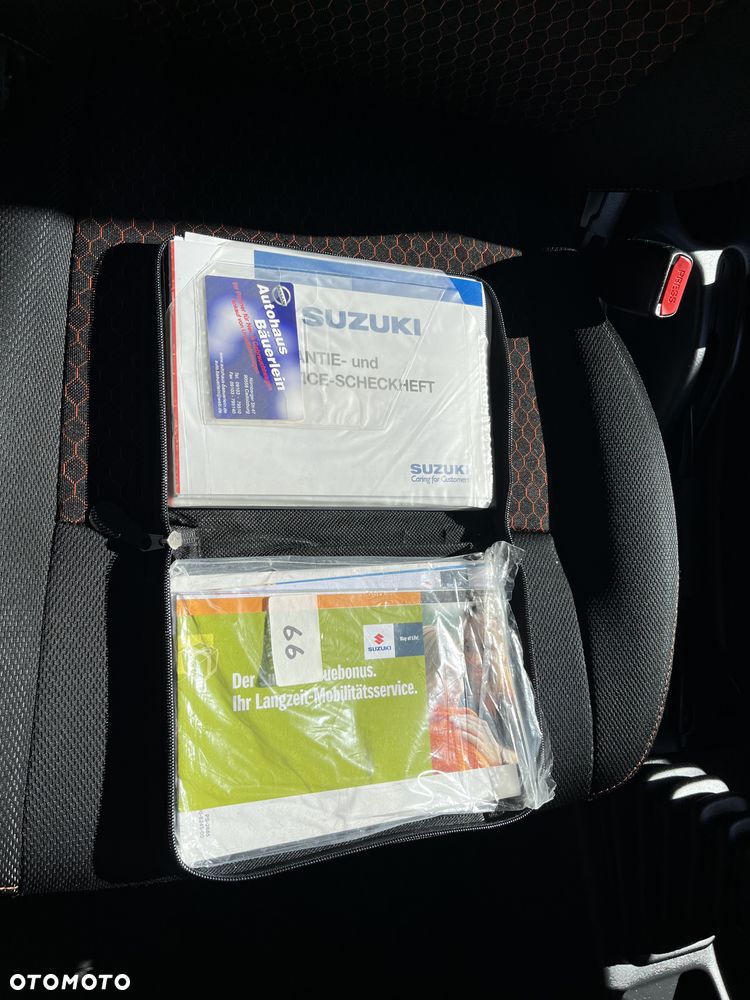 Suzuki Jimny Black&White - 26