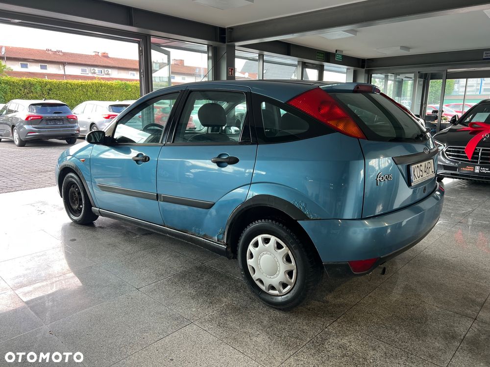 Ford Focus 1.6 Trend - 10