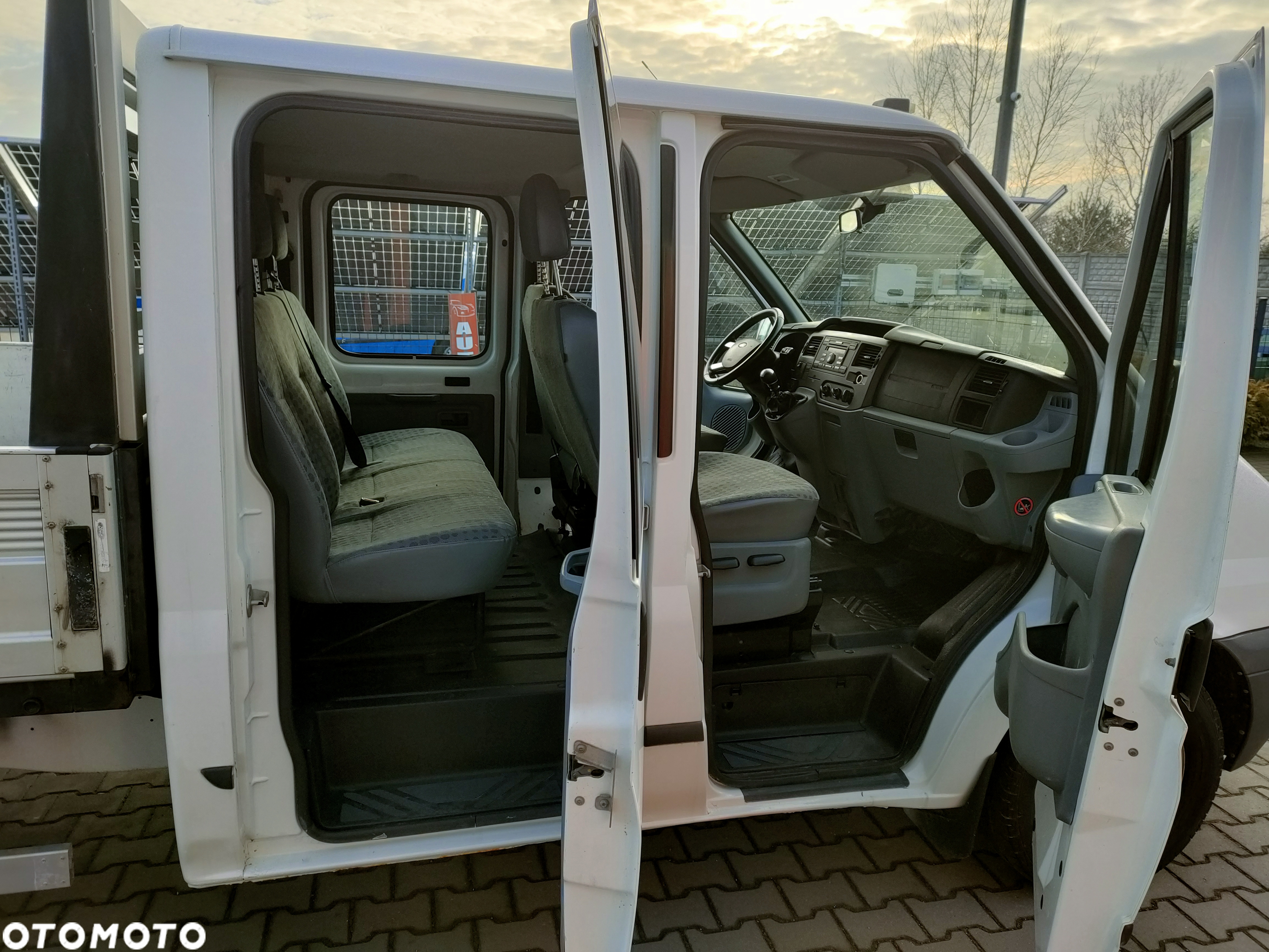 Ford Transit - 10