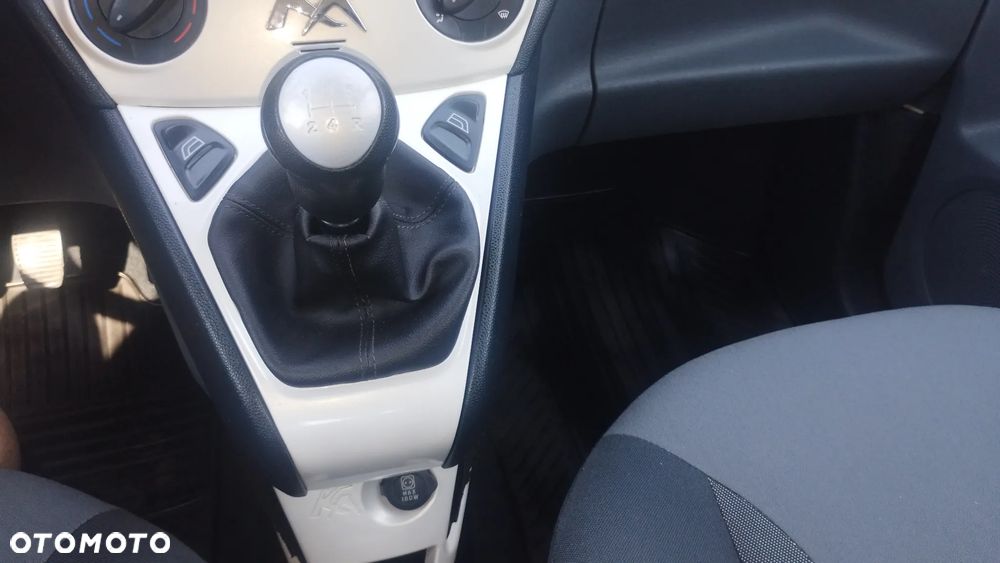 Ford KA 1.2 Titanium+ EU5 - 8