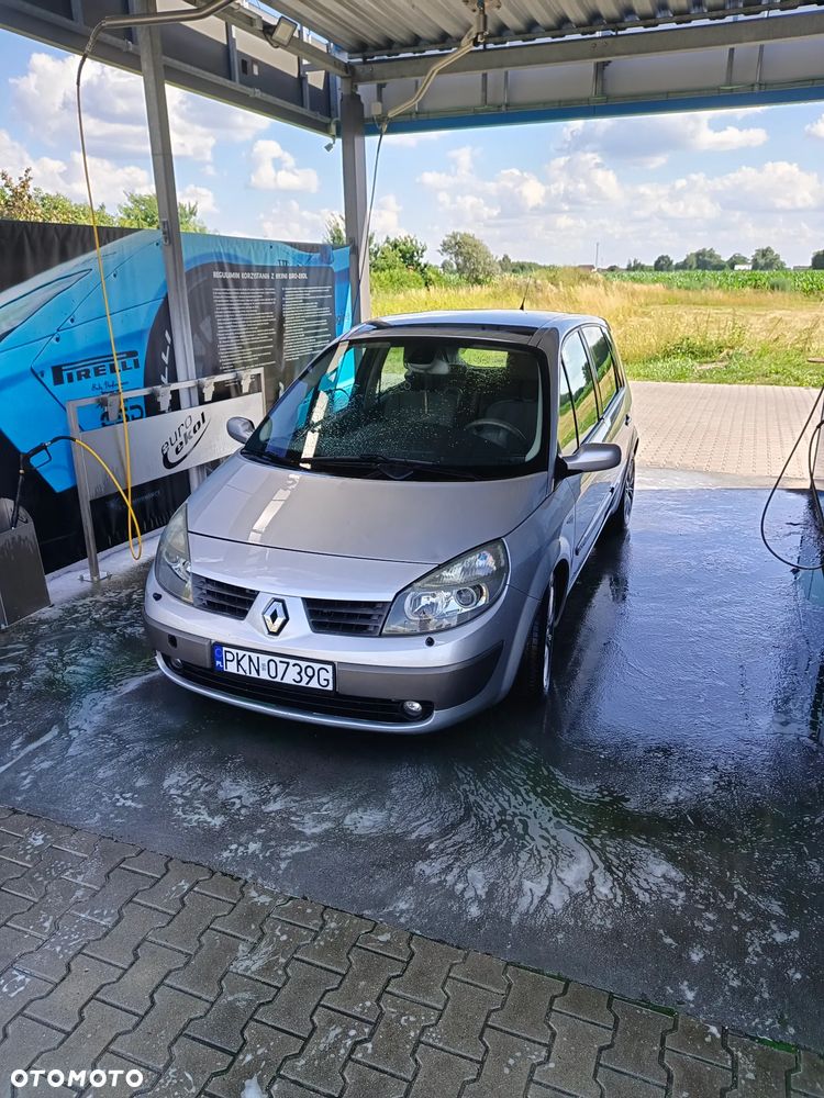 Renault Scenic 2.0 16V Dynamique - 1