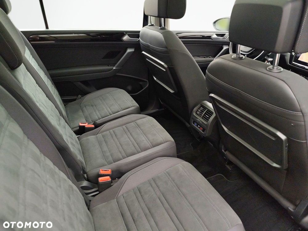Volkswagen Touran - 18