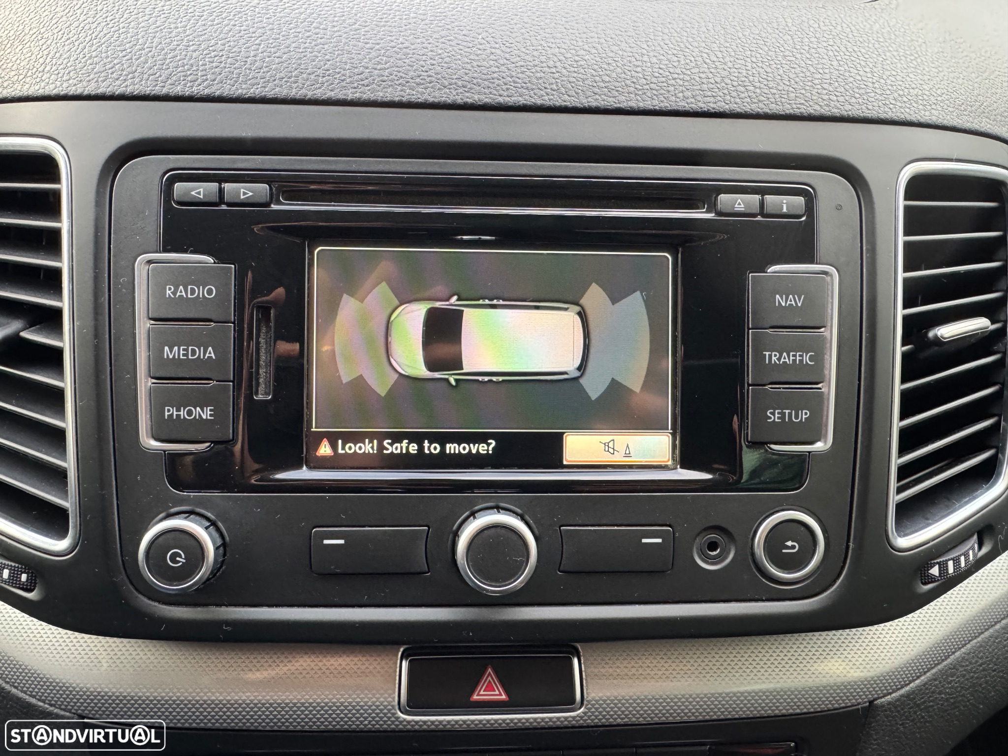 VW Sharan 2.0 TDI Confortline DSG - 22