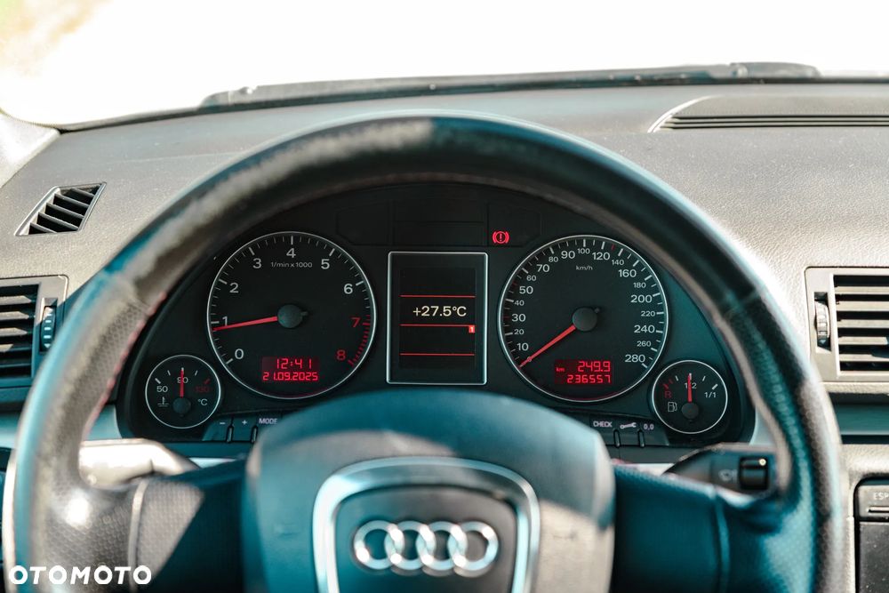 Audi A4 - 12
