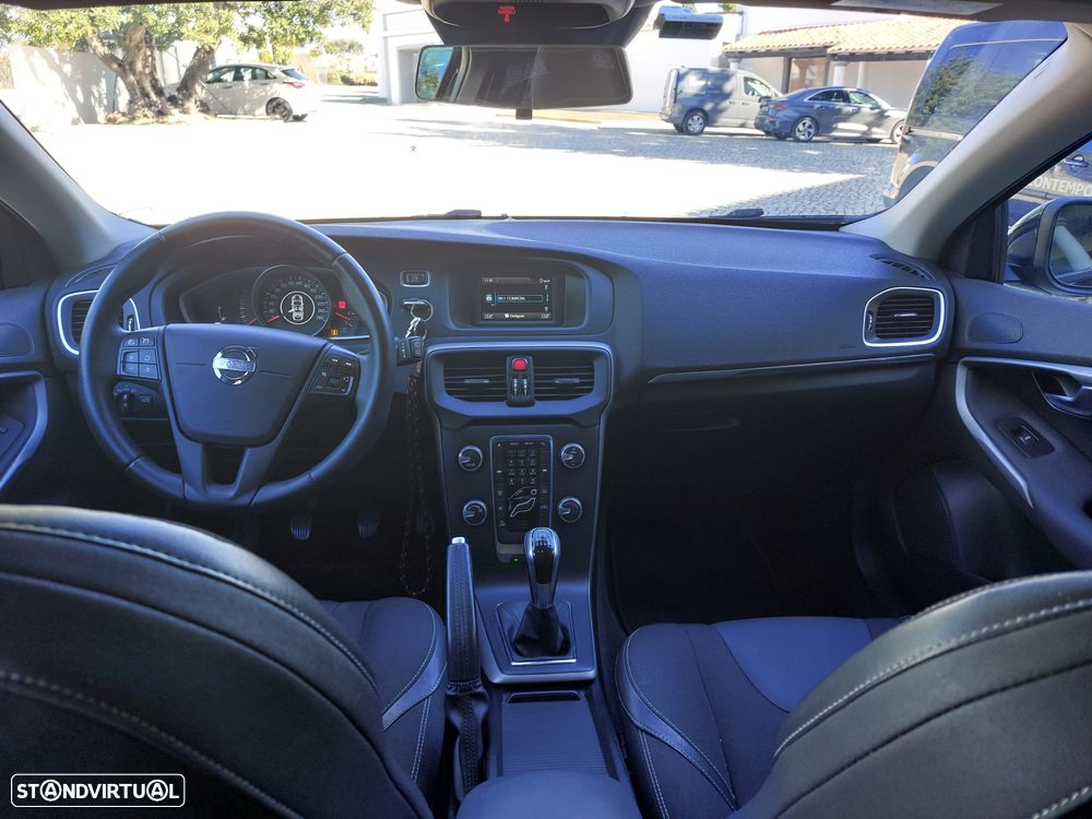 Volvo V40 D2 Kinetic - 7