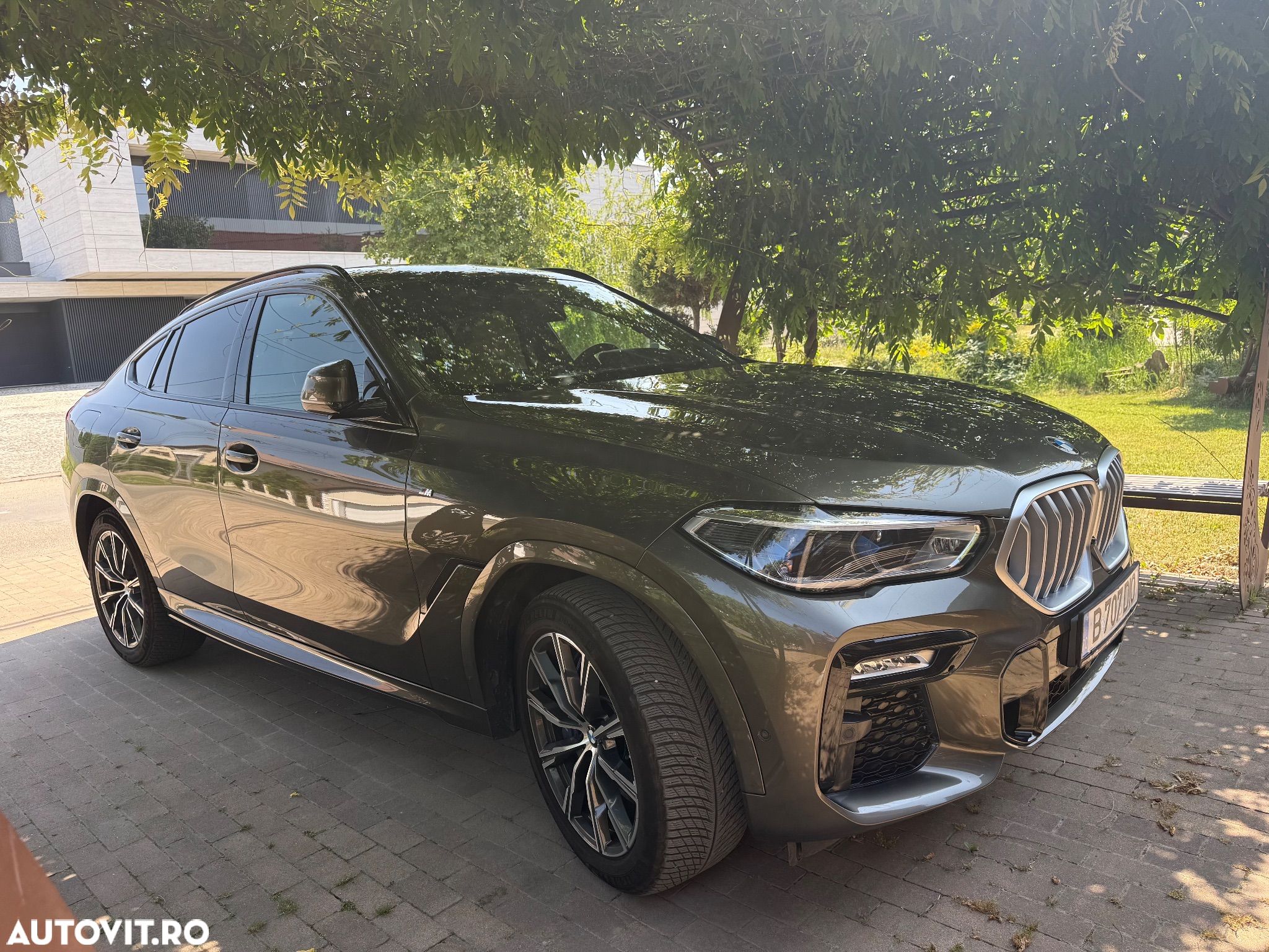 BMW X6 xDrive40i - 1