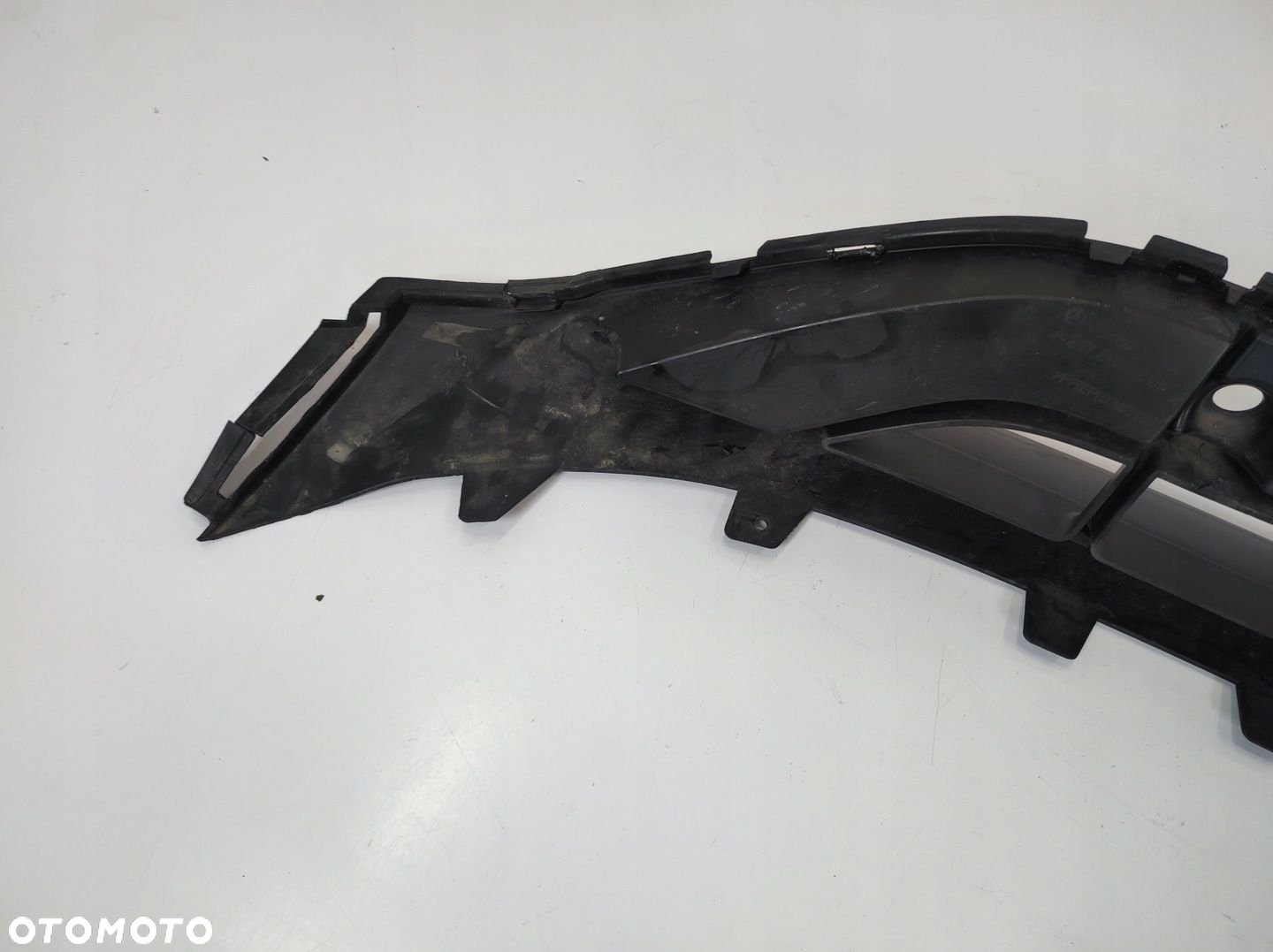 KRATKA ŚRODKOWA ZDERZAKA MERCEDES GLA W247 H247 A2478854205  LISTWA - 9