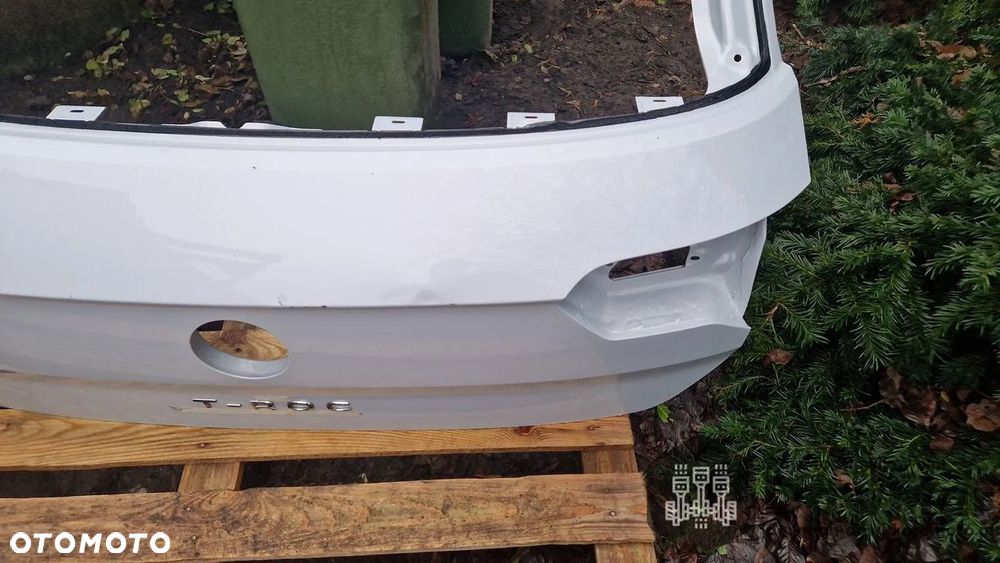 VW T-roc klapa bagażnika - 4