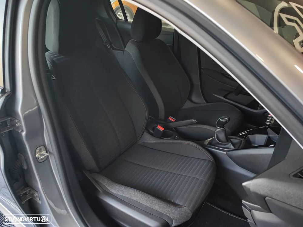 Peugeot 208 1.2 PureTech Active Pack - 33