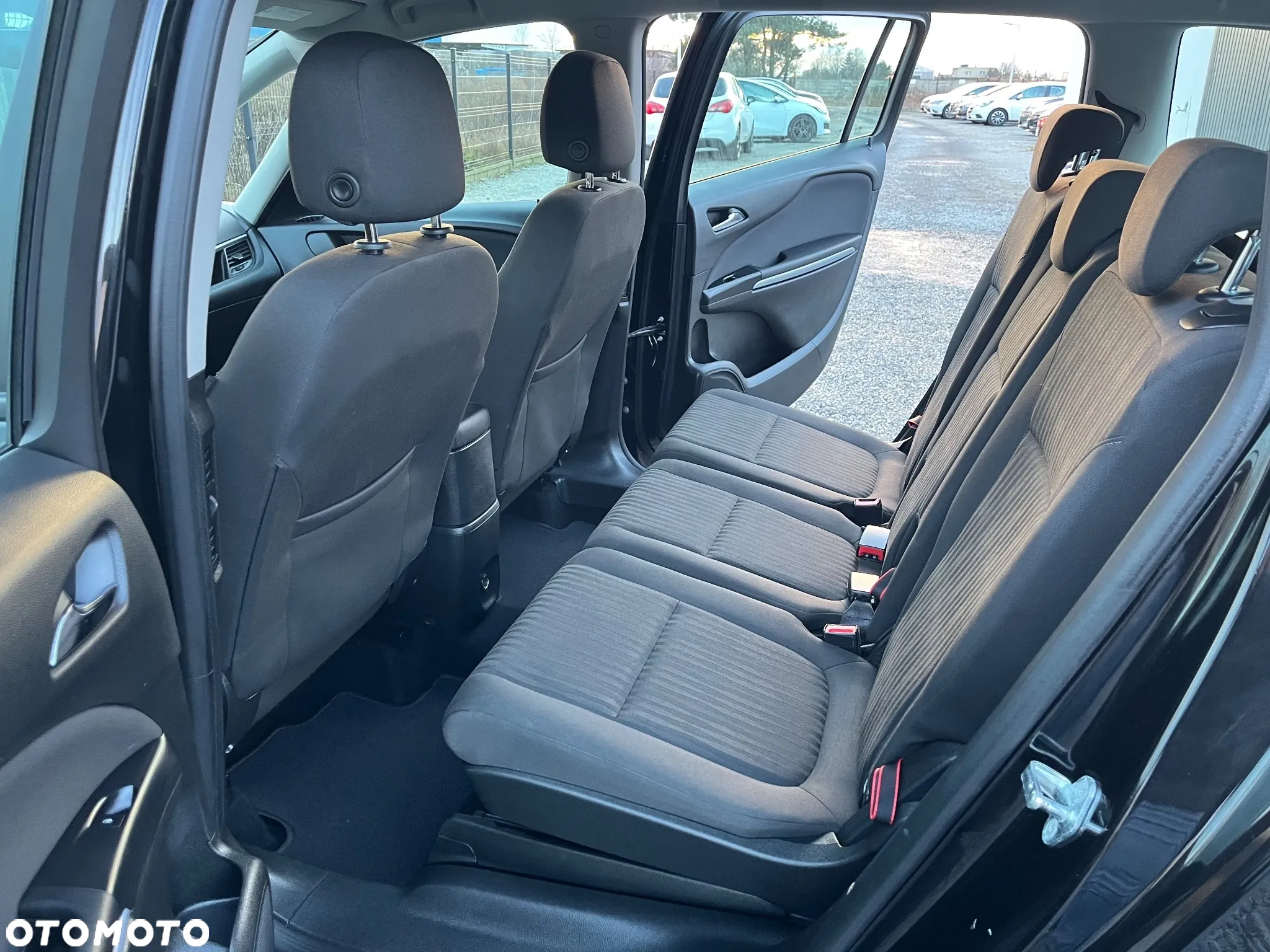 Opel Zafira 1.4 Turbo (ecoFLEX) Start/Stop Active - 31
