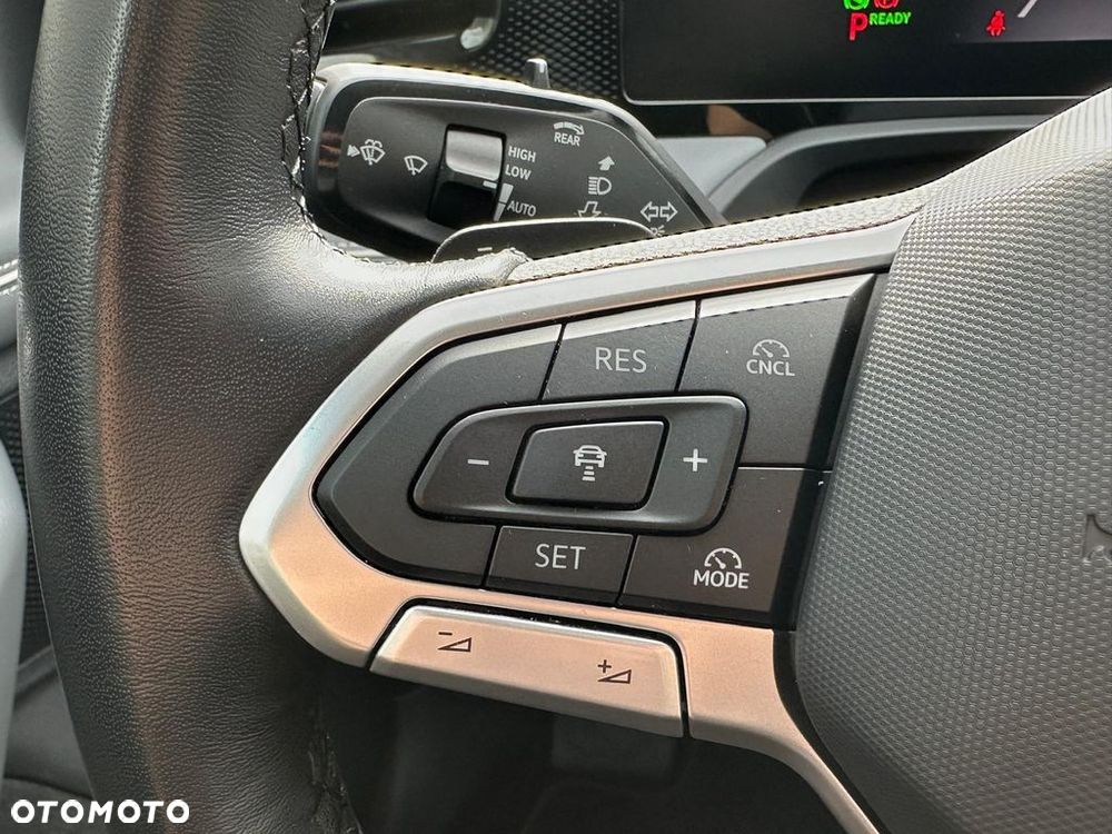 Volkswagen Passat - 10