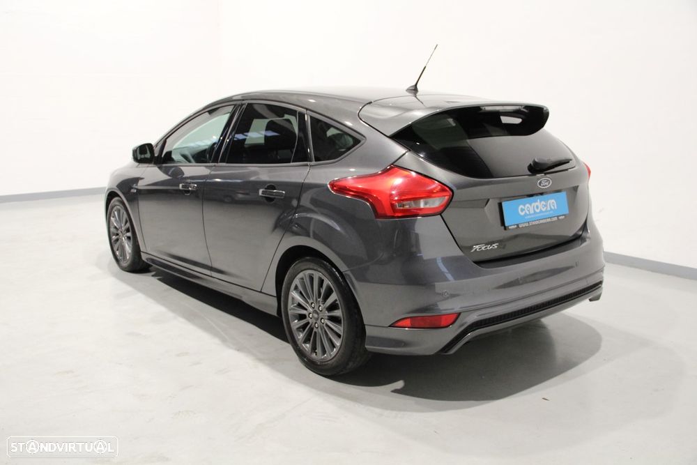 Ford Focus 1.5 TDCi ST-Line - 4