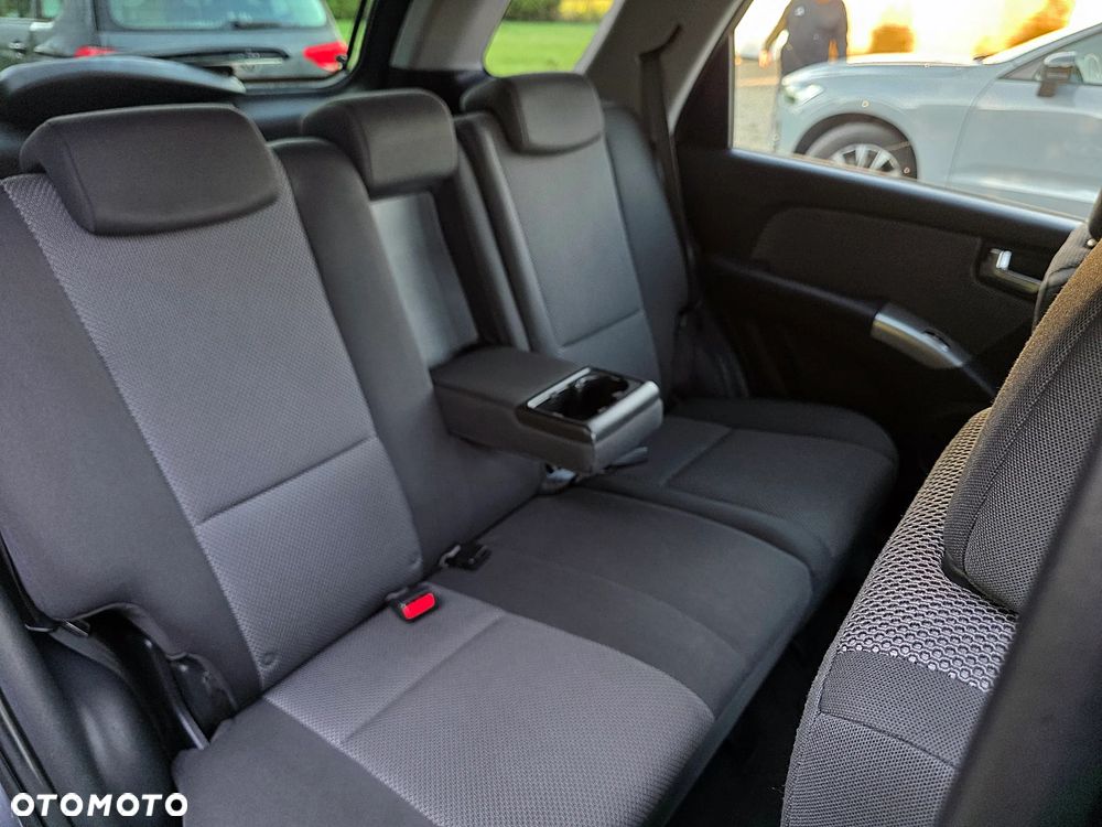 Kia Sportage 2.0 Freedom + - 23