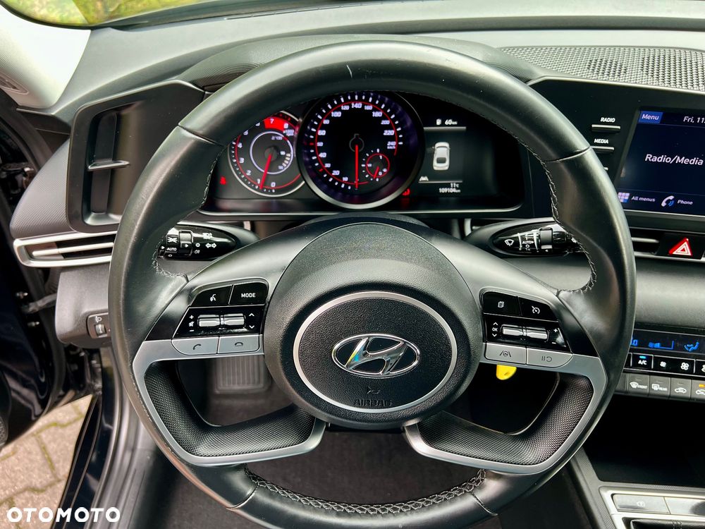Hyundai Elantra 1.6 Smart - 20