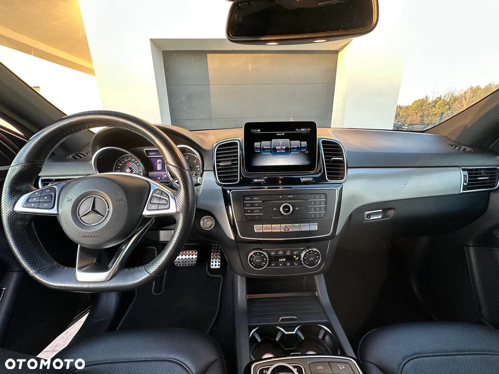 Mercedes-Benz GLE - 18