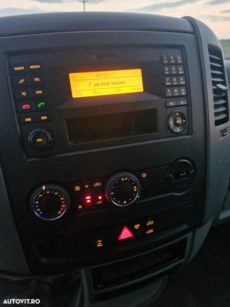 Mercedes-Benz Sprinter - 8
