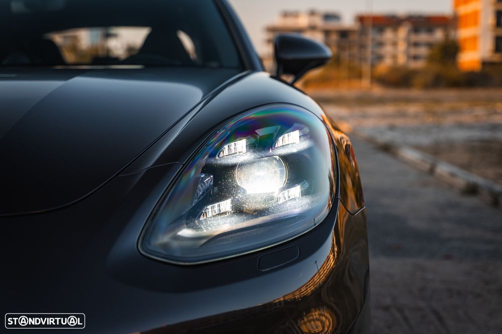 Porsche Panamera Sport Turismo 4 E-Hybrid - 23