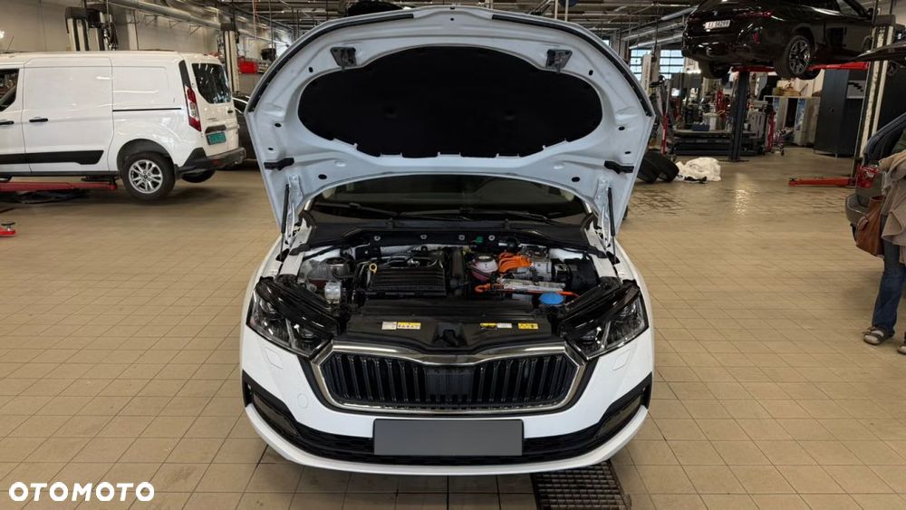 Skoda Octavia 1.4 TSI DSG Ambition - 30
