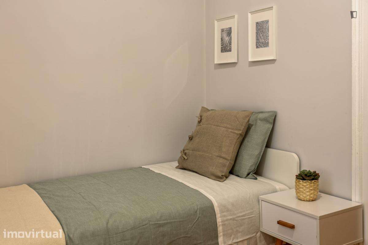 Quarto - localizado em Picoas Lisbon - Grande imagem: 3/22