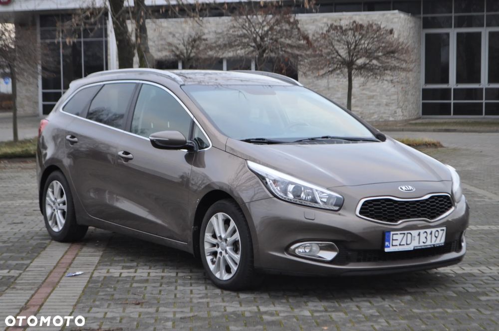 Kia Ceed 1.6 CRDi 128 Spirit - 4