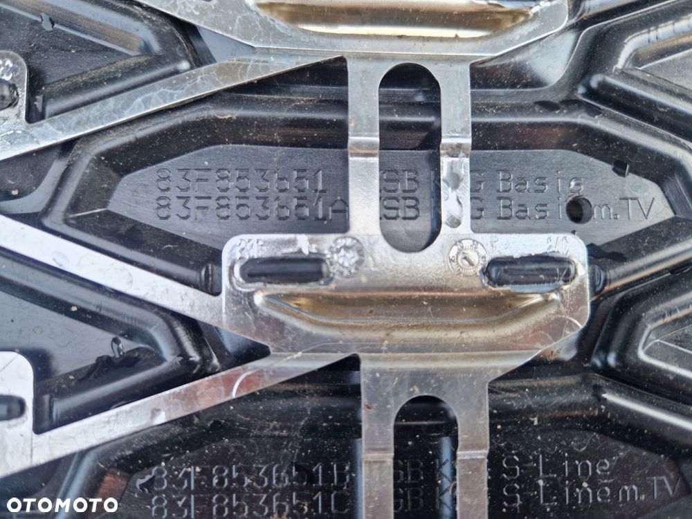 atrapa chłodnicy grill audi q3 ii 83a 83f853651a - 2