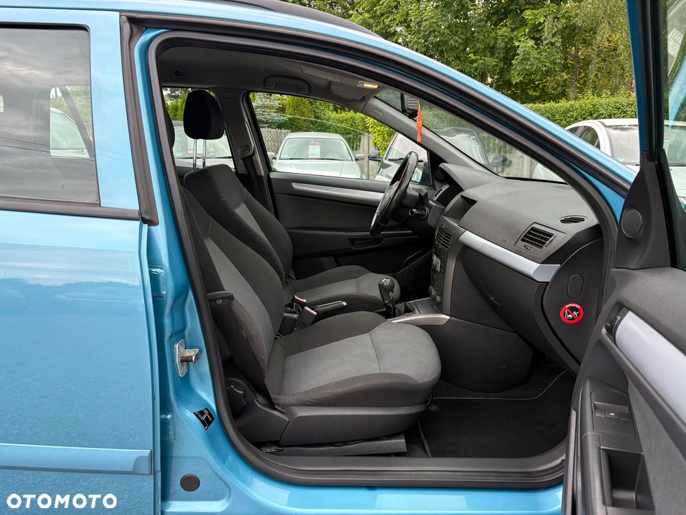 Opel Astra 1.8 Edition - 30