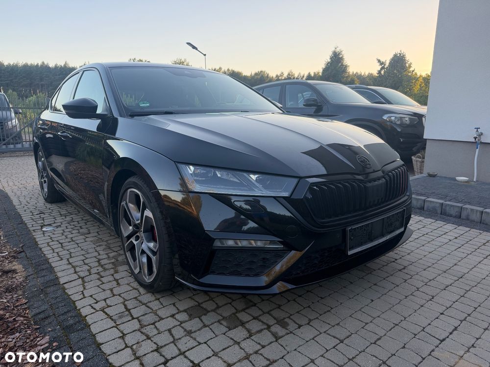 Skoda Octavia 2.0 TDI DSG RS - 2