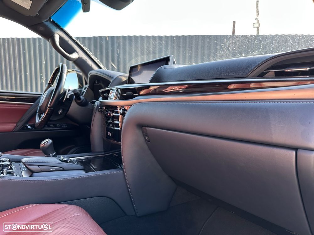 Lexus LX 450 - 12